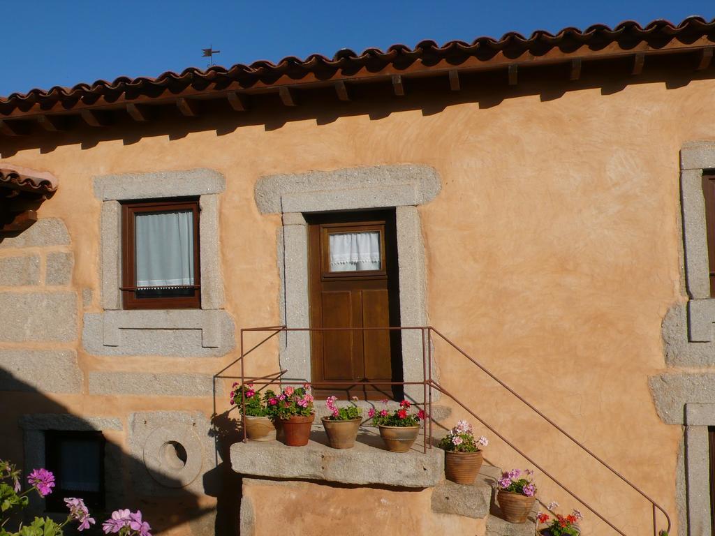 Gasthaus Casa Da Ti Cura Atenor Exterior foto