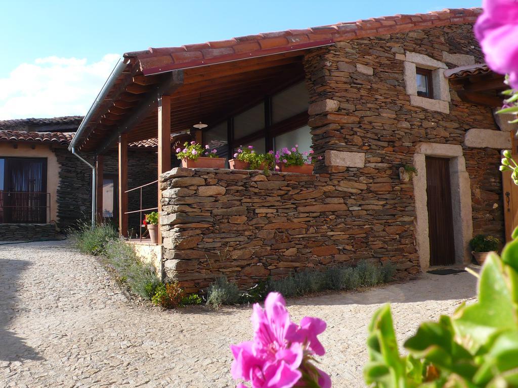 Gasthaus Casa Da Ti Cura Atenor Exterior foto